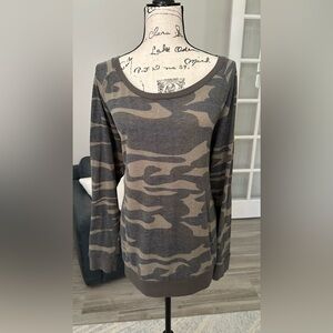 TORRID lightweight soft camouflage sweatshirt 1X